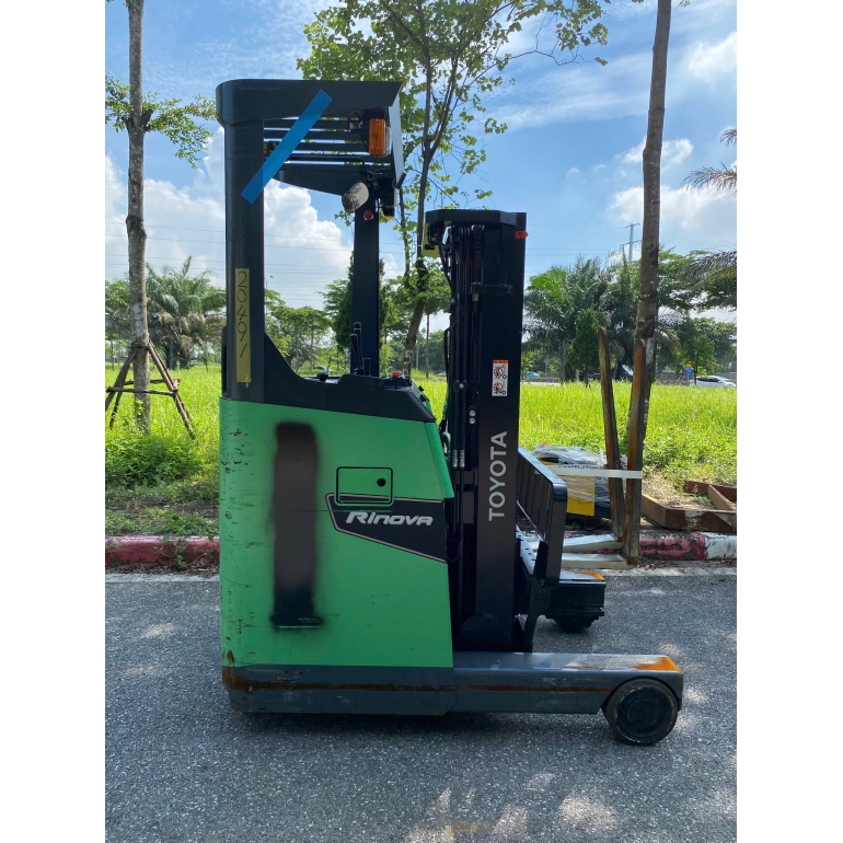 z6773476419916_a3c0e36fb61b17c367fcd19068fa1236