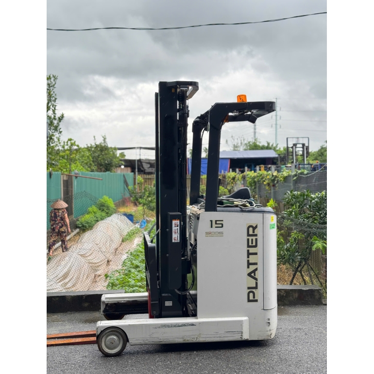 z6945611055649_990e09dccbcf9641c3ea8f01904f985d