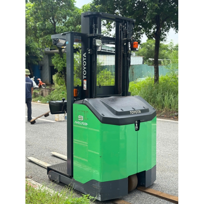 z6960071530380_563add75a8183cf2916c171b3bca4605