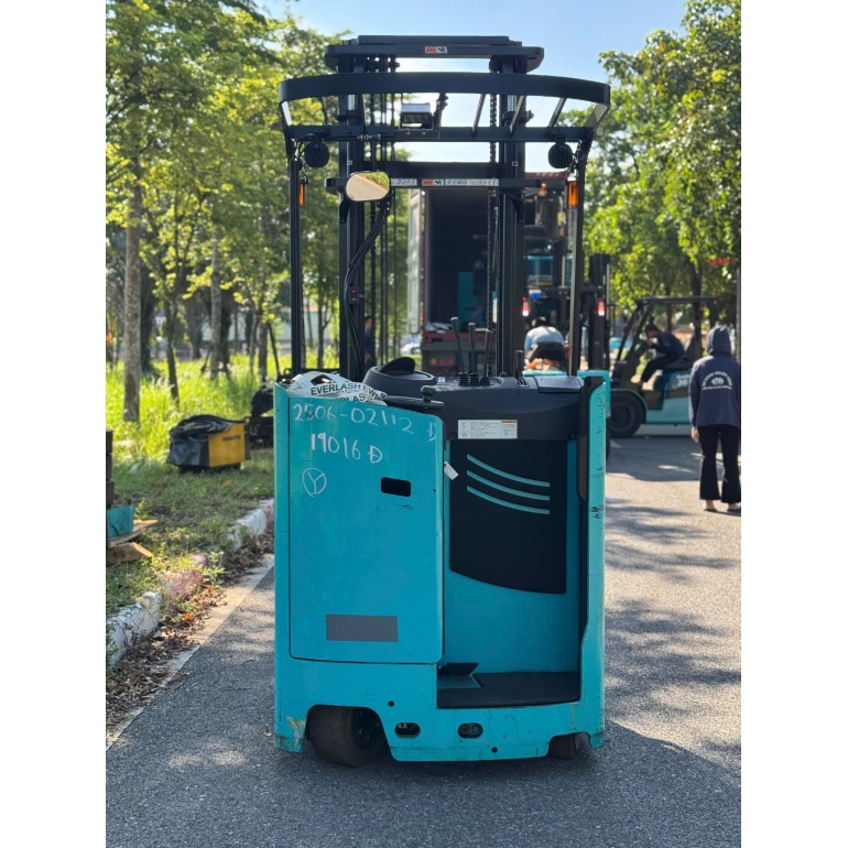 z7027173200626_a2deb589f5c424bc5b37aa46253c7f08