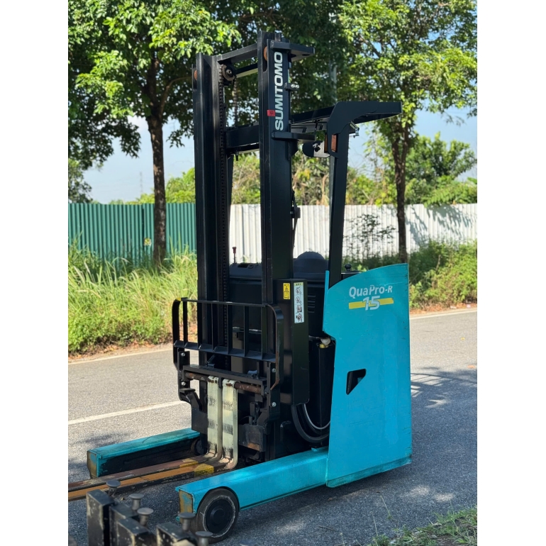 z7027173213442_564a011ed00c2161edb074950614073c