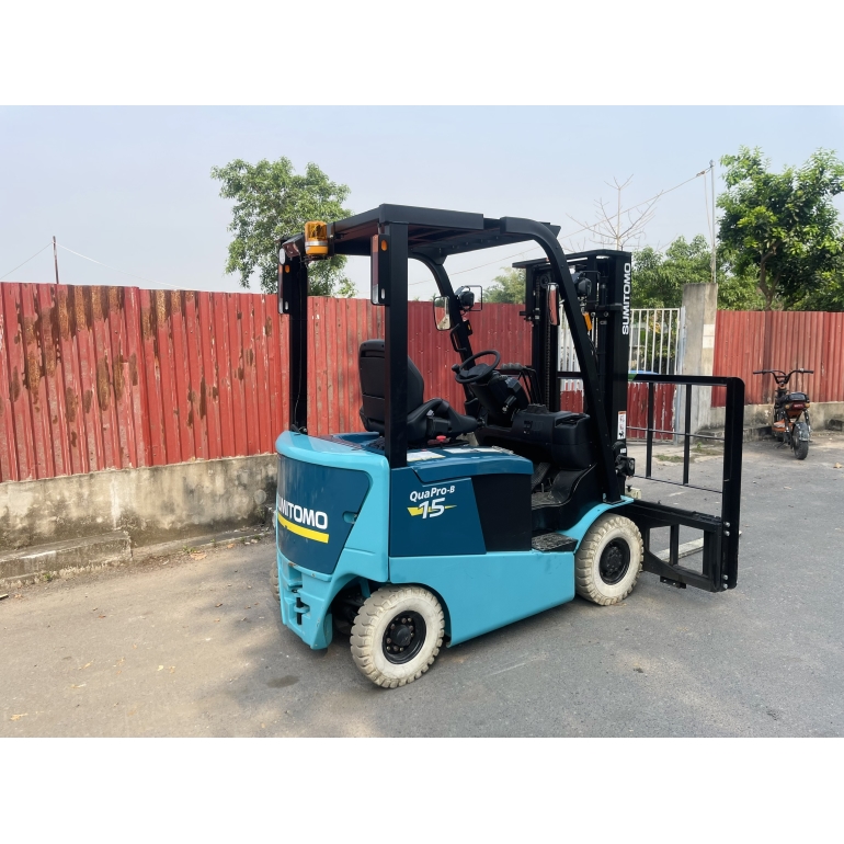 z7615438719843_71c483bdac405c5a47adcbdccbb1775d