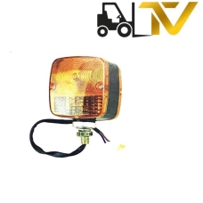 Đèn xi nhan trước xe nâng model : Komatsu FD20 ~30-12 mã LL19-301A