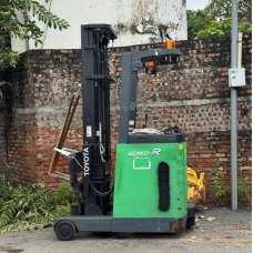 Xe Nâng Điện cũ đứng lái 1.3T, Toyota 7FBRS13 hàng Nhật Bãi chưa qua sử dụng tại Việt Nam,sản xuất năm 2014,mã xe TV.E340