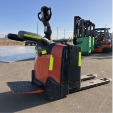 Xe nâng điện cũ đứng lái 2.0T, BT-2HB20 hàng Nhật Bãi chưa qua sử dụng tại Việt Nam,sản xuất năm 2022,mã xe TV.E426
