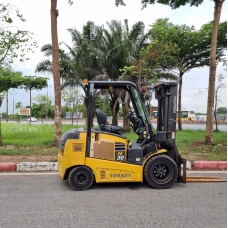 Xe nâng điện cũ ngồi lái 3.0T, KOMATSU FE30-1, hàng đã qua sử dụng (Nhật Bản),sản xuất năm 2018,mã xe TV.E261